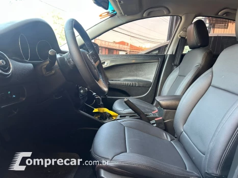 J5 Sedan 1.5 16V 4p Mec.