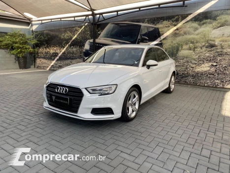 Audi A3 Sedan Prestige Plus 1.4 TFSI Flex Tip 4 portas