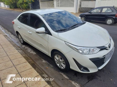 YARIS 1.5 16V Sedan XL Live