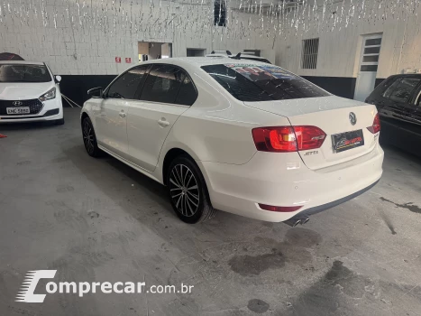 JETTA 2.0 TSI Highline 211cv