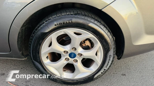 FOCUS 2.0 Titanium Plus Sedan 16V