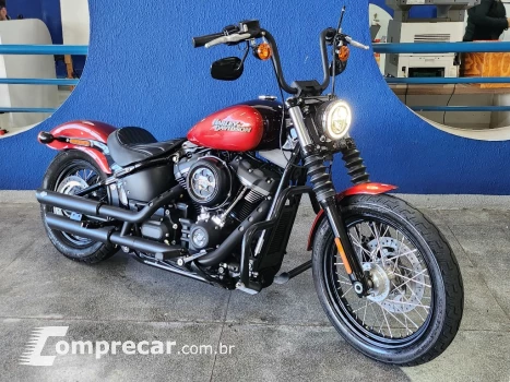 Harley Davidson SOFTAIL STREET BOB