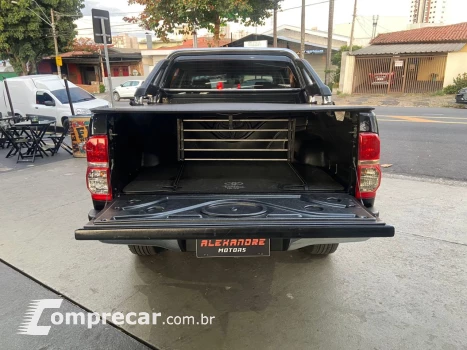 Hilux CD SRV 4x4 2.7 Flex 16V Aut.