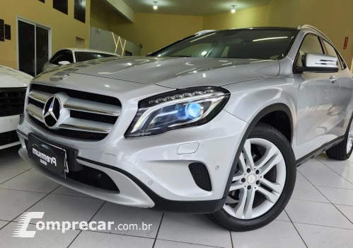 Mercedes-Benz GLA 200 1.6 CGI Vision 16V Turbo 4 portas