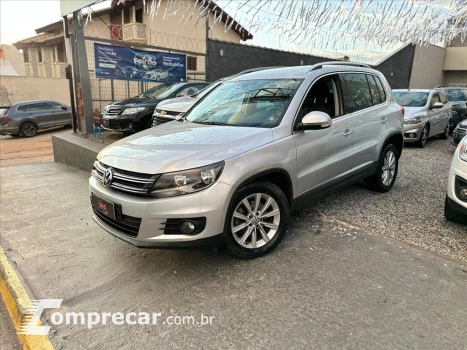 Volkswagen TIGUAN 2.0 TSI 16V Turbo 4 portas