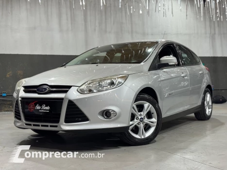 FORD FOCUS 1.6 SE Plus 16V 4 portas