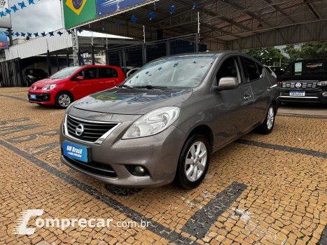 NISSAN VERSA 1.6 SL 16V 4 portas