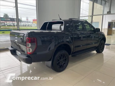 RANGER 2.2 Black 4X2 CD 16V