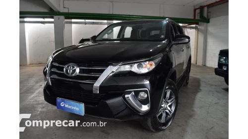 Toyota HILUX SW4 - 2.7 SRV 7 LUGARES 4X2 16V 4P AUTOMÁTICO 4 portas