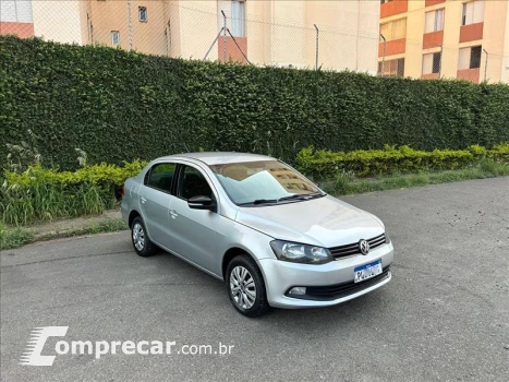 Volkswagen VOYAGE 1.6 MI Trendline 8V 4 portas