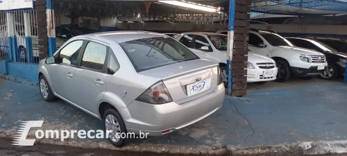 FIESTA 1.6 Rocam SE Sedan 8V