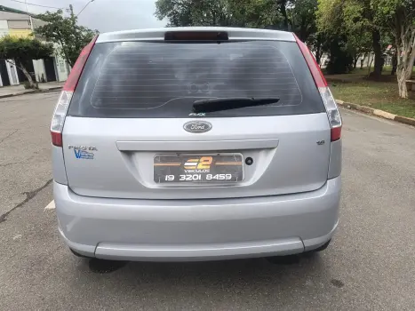 FIESTA 1.6 MPI Class Hatch 8V