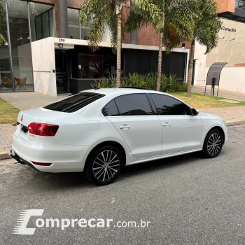 JETTA 2.0 TSI Highline 200cv