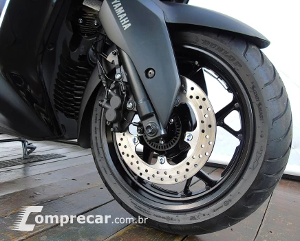 YAMAHA XMAX 250 CONNECTED ABS