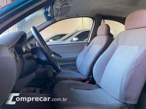 CELTA 1.0 MPFI Life 8V