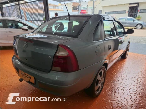 CORSA 1.8 MPFI Sedan 8V