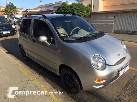 QQ 1.1 MPFI 16V