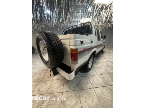D20 4.0 CUSTOM S CD 8V TURBO DIESEL 4P MANUAL