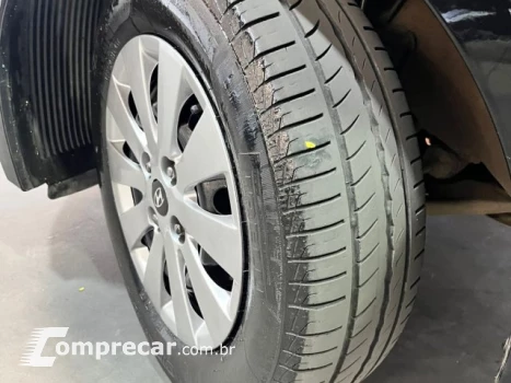 HB20S - 1.6 COMFORT PLUS 16V 4P MANUAL