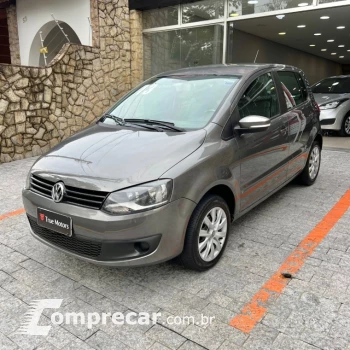 Volkswagen FOX 1.6 MI 8V 4 portas