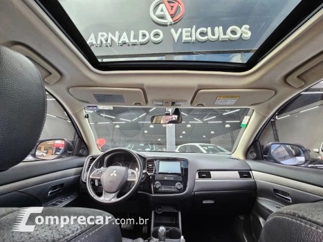 OUTLANDER 2.0 16V 160cv Aut.