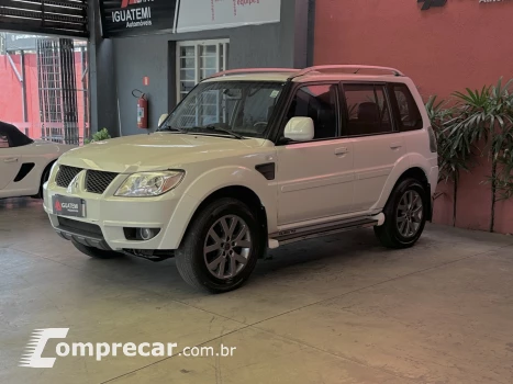 Mitsubishi PAJERO TR4 2.0 4X2 16V 140CV FLEX 4P AUTOMÁTICO 4 portas