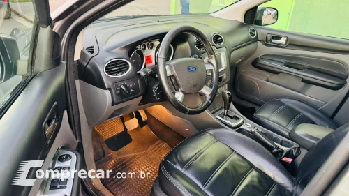 FOCUS 2.0 Titanium Plus Sedan 16V