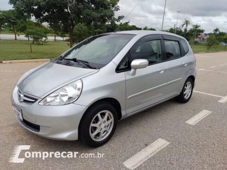 Honda FIT 1.5 EX 16V 4 portas