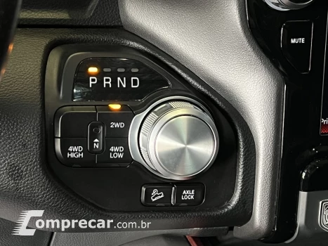 1500 5.7 V8 GASOLINA REBEL CD 4X4 AUTOMÁTICO
