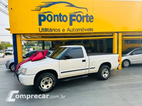 CHEVROLET S10 2.4 FLEX ADVANTAGE CABINE SIMPLES 2 portas