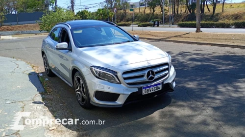 Mercedes-Benz GLA 250 2.0 16V Turbo Sport 4matic 4 portas