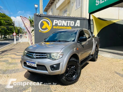 Mitsubishi L200 Triton HLS 2.4 Flex 16V CD Mec. 4 portas