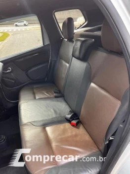 DUSTER 20 D 4X2A