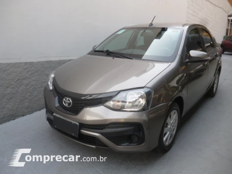 Toyota ETIOS 1.5 X Plus Sedan 16V 4 portas