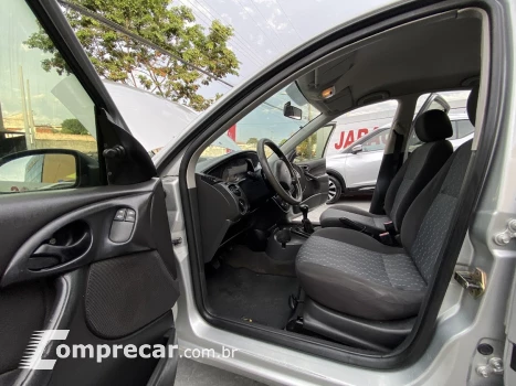 FOCUS 1.6 8V