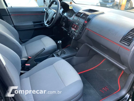 Polo Sedan 1.6 4P FLEX