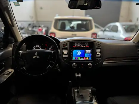 Pajero Full 3.8 V6 24V HPE 4X4 AUTOMÁTICO
