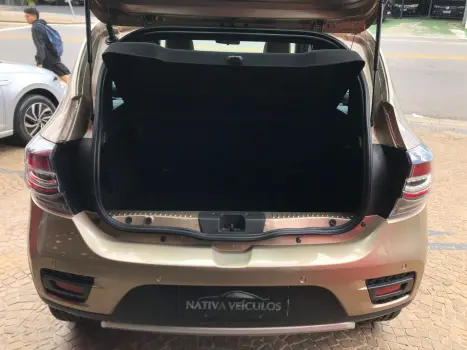 Sandero 1.6 16V SCE FLEX STEPWAY ICONIC X-TRONIC