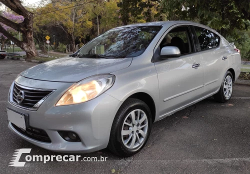 NISSAN VERSA 1.6 16V SL 4 portas