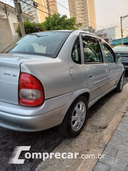 CORSA 1.6 MPFI GLS Sedan 8V