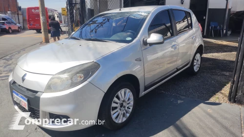 Renault SANDERO 1.6 Privilége 16V 4 portas