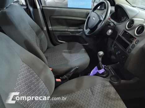 Fiesta Sedan 1.6 Zetec