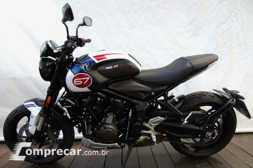 TRIUMPH TRIDENT TRIBUTE
