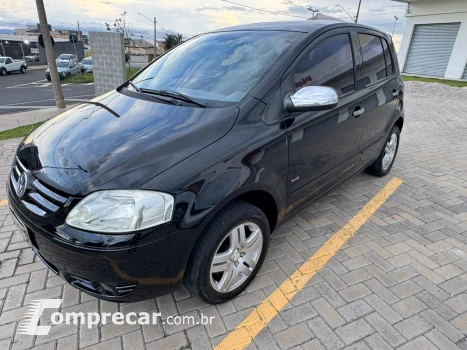 Volkswagen Fox Plus 1.6 4P 4 portas