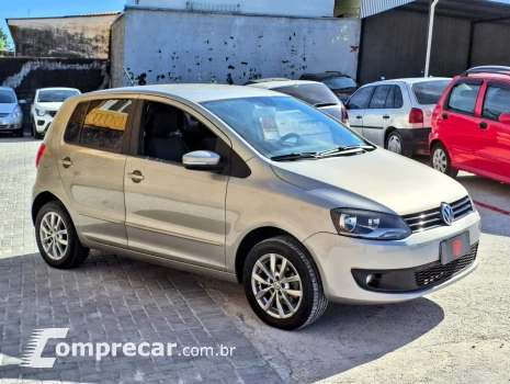 Volkswagen FOX 1.6 MI 8V 4 portas