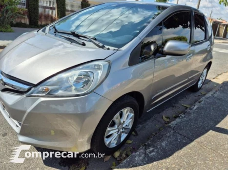 Honda FIT - 1.4 LX 16V 4P AUTOMÁTICO 4 portas