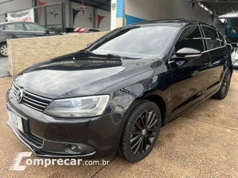 JETTA Highline 2.0 TSI 16V 4p Tiptronic