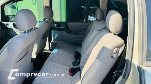 ZAFIRA 2.0 MPFI Expression 8V