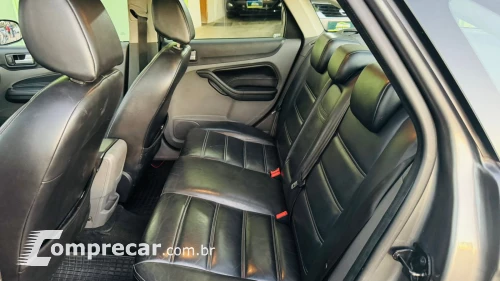 FOCUS 2.0 Titanium Plus Sedan 16V