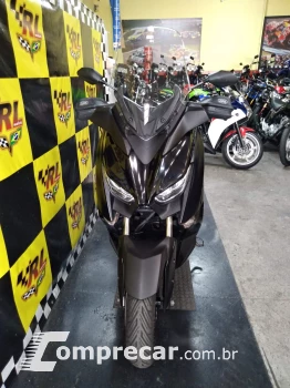 X-MAX 250